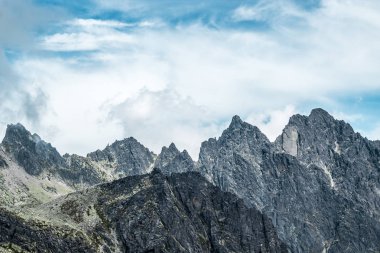 Yazın Tatry Dağları