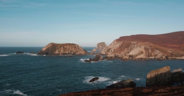 Espectacular Vídeo Costa Atlántica Con Rocas Acantilados Islas — Vídeos de Stock