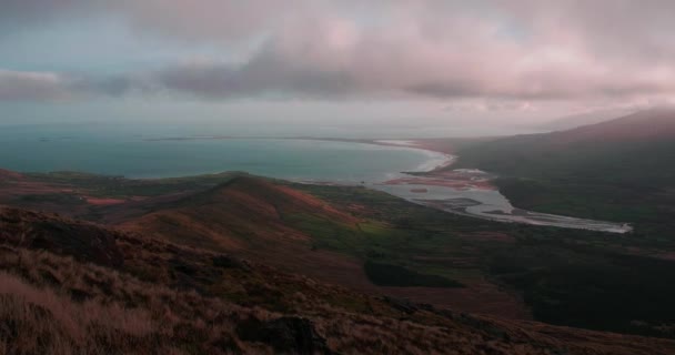 Picturesque Video Selang Waktu Brandon Bay Samudera Atlantik Saat Matahari — Stok Video