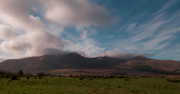 Spectacular Time Lapse Video Brandon Mountain Ridge Moving Clouds Shadows — Stock Video