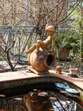 Tencere çeşitli çiçekler ev. Tasarım İtalyan avlusu