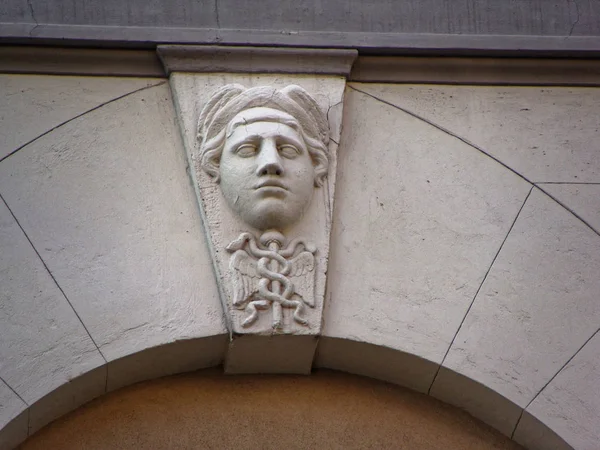 Details of architecture historical buildings. Italy. stone mask. — Stock Photo, Image