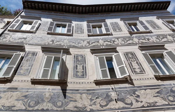 Détails de l'architecture, bâtiments historiques de l'Italie. Ascoli Piceno. Marches . — Photo