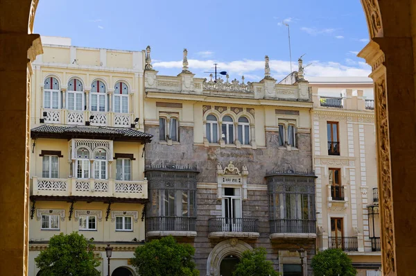 Historic buildings and monuments of Seville, Spain. Architectural details, stone facade. — Stock Photo, Image