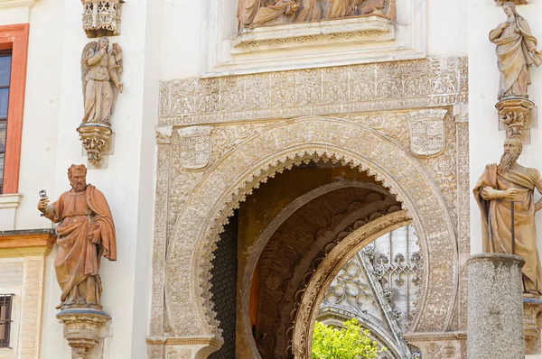 Tarihi binaları ve anıtlar, Seville, İspanya. Catedral de Santa Maria de la Sede. — Stok fotoğraf
