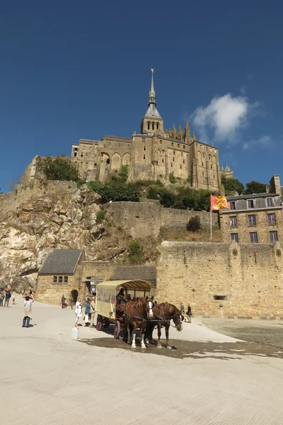 Mont Saint Michel, Fransa - 8 Eylül 2016: Panoramik — Stok fotoğraf