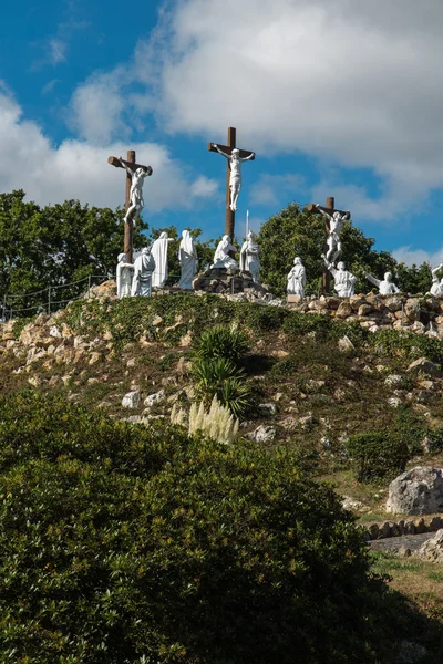 Çapraz ve Calvary yolu yıl önce St Louis Monfor tarafından inşa edilmiş. — Stok fotoğraf