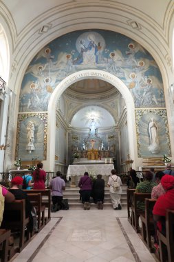 Paris, Fransa - 6 Eylül 2016: kilisenin mucizevi madalyasını Paris'te içinde, 