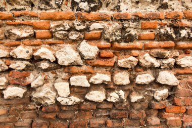 tuğla çökmekte ile eski tuğla duvar