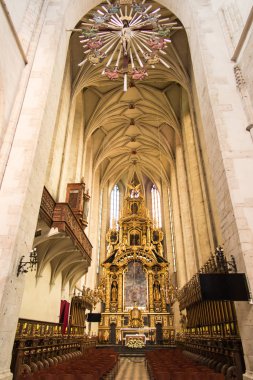 Krakow, Polonya - 2 Ekim 2016: Aziz kilisenin sunak