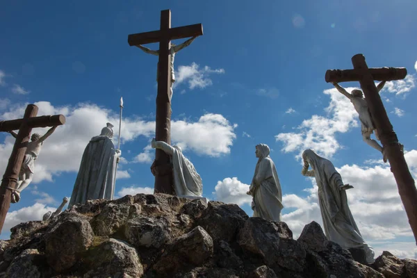 Caminho da Cruz e do Calvário construído há anos por St. Louis Monfor — Fotografia de Stock