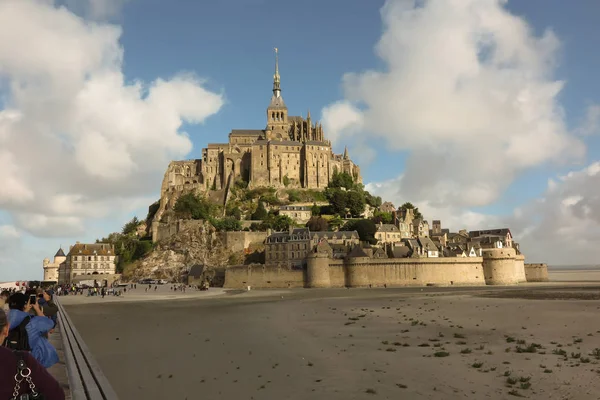 Vista panorámica del famoso Le Mont Saint-Michel —  Fotos de Stock