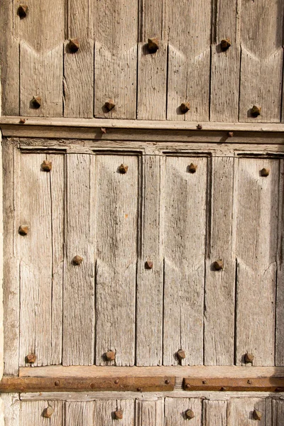 Fragmento de la antigua puerta de madera a la iglesia. Radegund en Poitiers —  Fotos de Stock