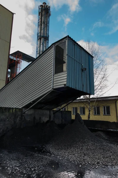 4 복잡 한 금속 굴뚝 — 스톡 사진