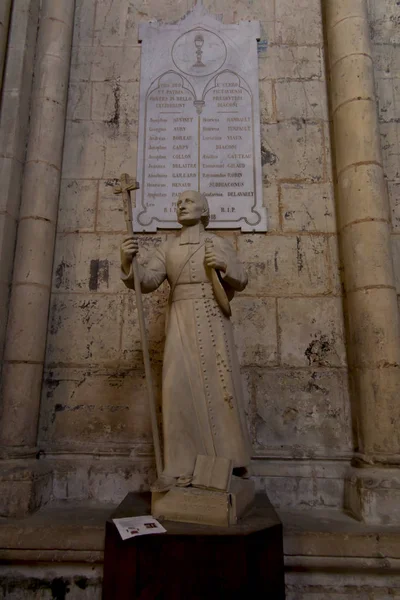 Poitiers, France - September 12, 2016, the figure of Saint Louis — Stock Photo, Image