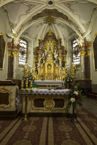 Mount St Anna, Polen, 4 februari 2017: inne i basilikan av — Stockfoto
