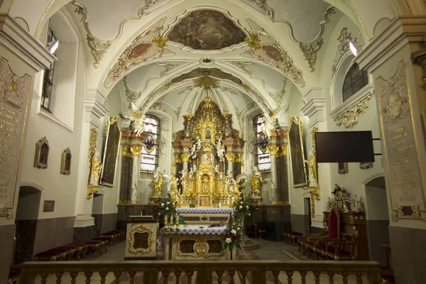 Monte Santa Ana, Polonia, 4 de febrero de 2017: Dentro de la Basílica de — Foto de Stock