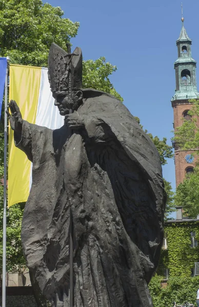 Piekary Slaskie Polonya'da Calvary de anıt St. John Paul II