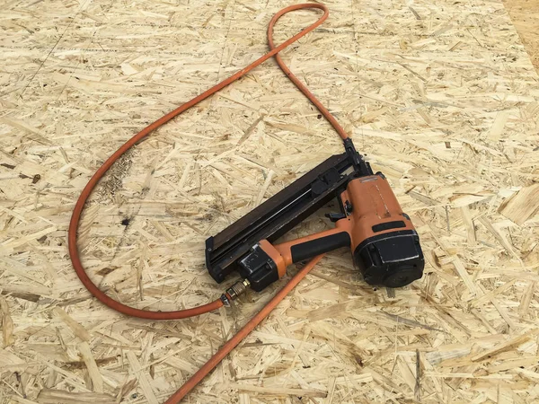 Pnömatik tabanca otomatik yerleşim tırnaklar için 