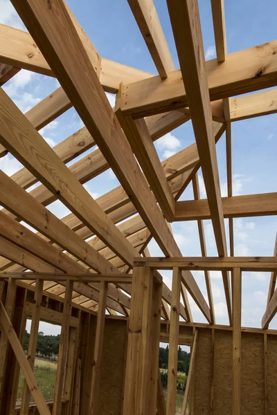 Bouwen van een huis in skelet technologie — Stockfoto