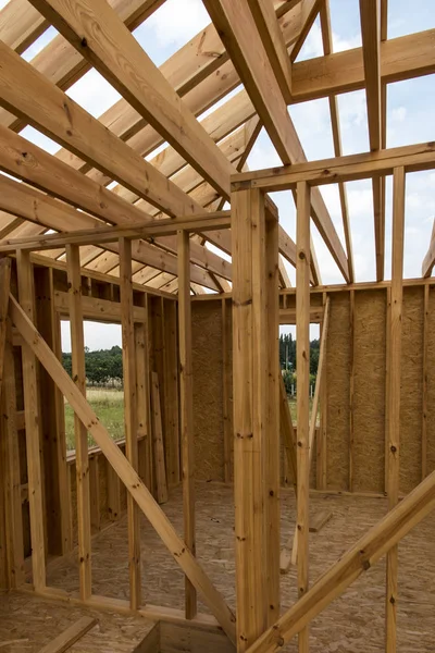 Bygga hus i skelett teknik — Stockfoto