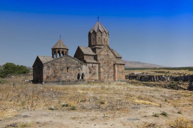 Hovhannavank, Oha Köyü bulunan bir ortaçağ manastır