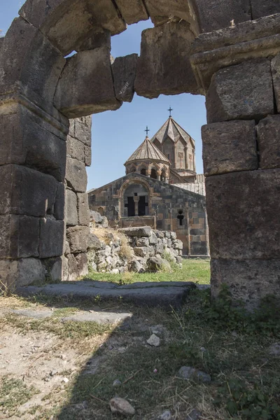 Hovhannavank, ein mittelalterliches Kloster im Dorf oha — Stockfoto