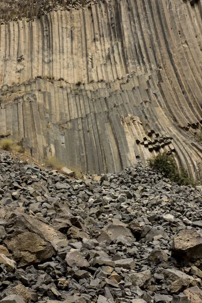 Rock formation basaltkolonner symfoni av stenarna nära Garni — Stockfoto