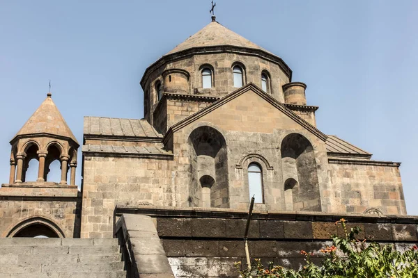एटचमियाडज़िन, आर्मेनिया में सेंट ह्रिप्सटाइम चर्च . — स्टॉक फ़ोटो, इमेज