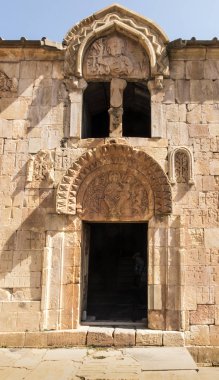 Ermenistan, Noravank Manastırı. Merkezi girişinde 