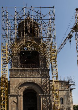 Etchmi, dünyanın en eski katedral Kulesi tamiri