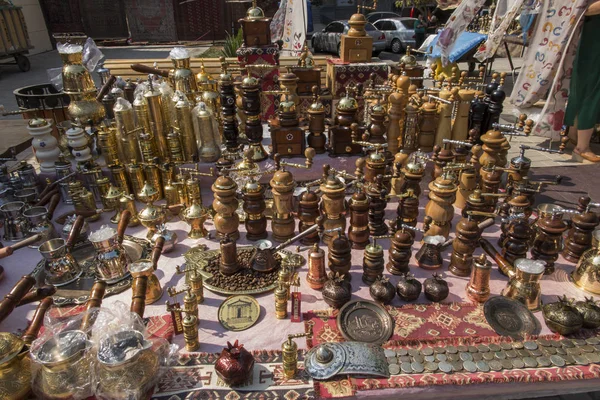 Yerevan, Armenia, September 17, 2017: Pepper grinders on the sta — Stock Photo, Image