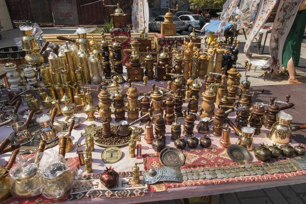 Yerevan, Armenia, September 17, 2017: Pepper grinders on the sta — Stock Photo, Image