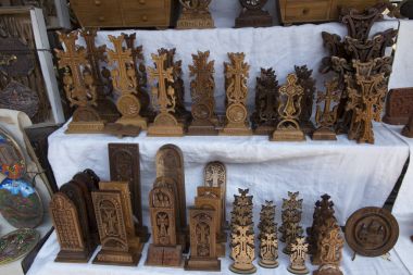 Piyasada alıcı bekleyen Ermeni sembolik hediye ben durak