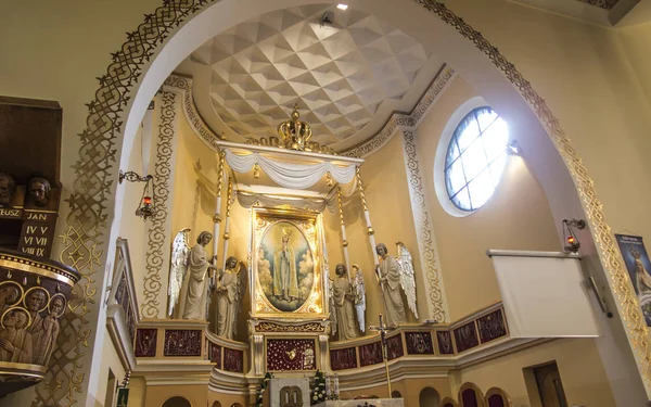 Turza Slaska, Polonya, 07 Ekim 2017: Sunak ile presbytery 