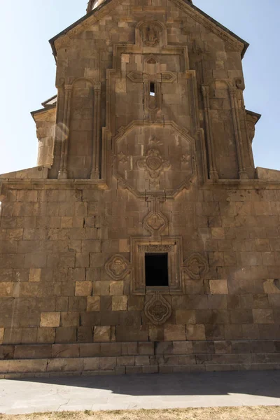 位于亚美尼亚的风景秀丽的 Novarank 修道院, 著名的旅游胜地 — 图库照片