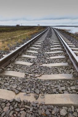 bir tek demiryolu parça