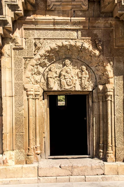 Beroemde bezienswaardigheid van de klooster van de Noravank in de provincie Sjoenik in het landschap, Armenië — Stockfoto