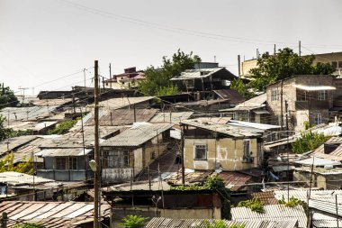 Kapita Katedrali yakınında eski yoksul binalar bir küme
