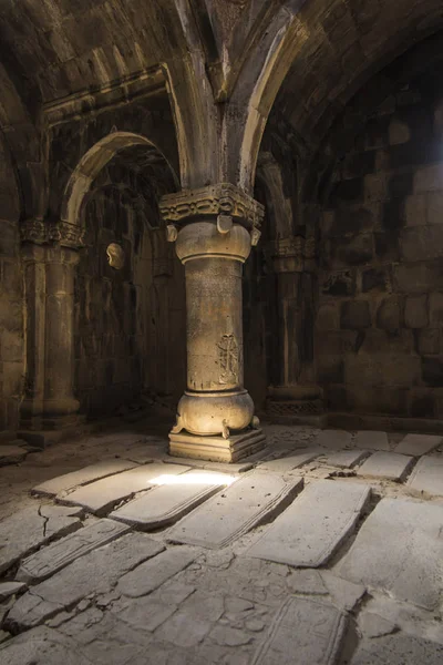 Sanahin, Αρμενία, 20 Σεπτεμβρίου 2017: Μεσαιωνική επιτύμβιες στήλες σε η — Φωτογραφία Αρχείου