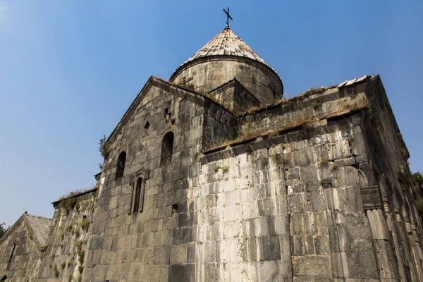 Bulunan 10.asır üzerinden tarihi Ermeni Manastırı