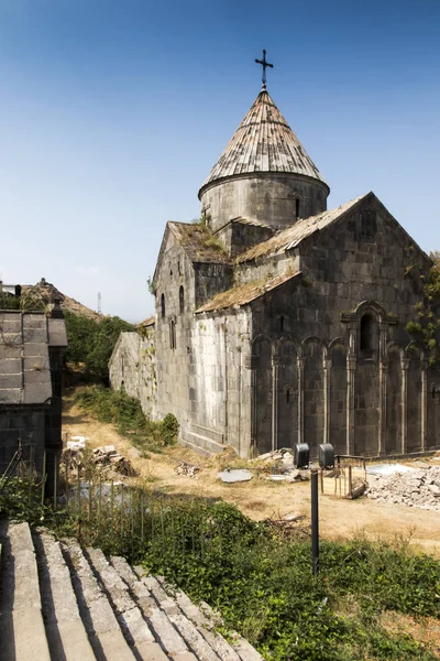 El histórico monasterio armenio del siglo X situado en — Foto de Stock