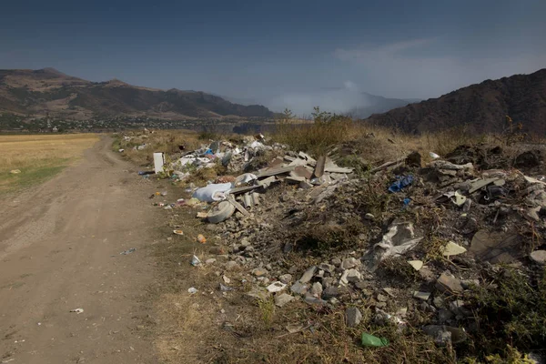 Un panorama montañoso de la zona de Alaverdi en Armenia — Foto de Stock