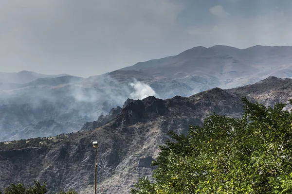 Panorama de montaña de la zona de Alaverdi en Armenia — Foto de Stock