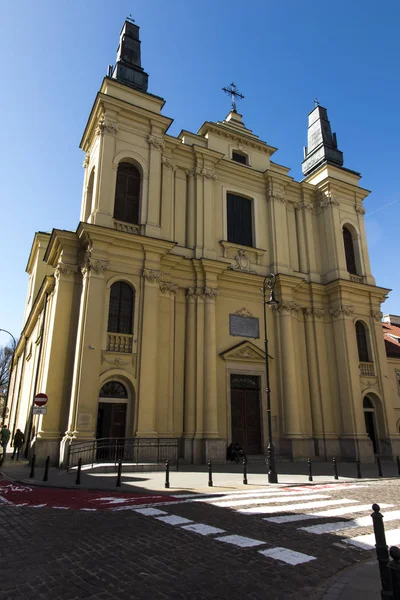 A Igreja de São Francisco em Varsóvia — Fotografia de Stock