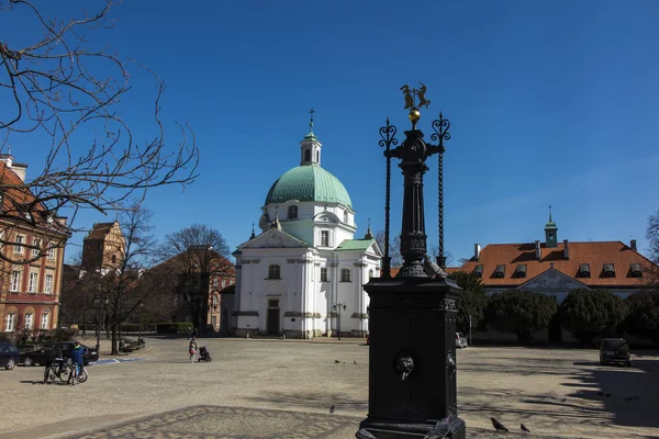 Templom a Szent Kázmér (Sakramentek) a Varsói — Stock Fotó