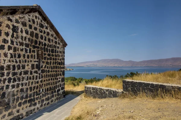 Sevanavank est un complexe monastique situé sur la côte nord-ouest — Photo