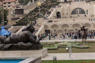 Erivan, Ermenistan - 21 Eylül 2017: Siyah heykeli çıplak 