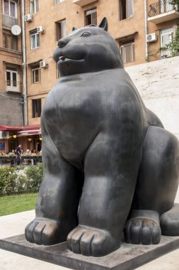 : Yerevan, Armenia - 21 Eylül 2017: Büyük şişman bla heykeli