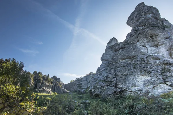 Limestone rocks in nature reserve mountain Zborow in Jura Krakow — Stock Photo, Image